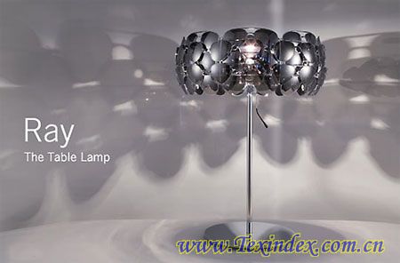 Ray Table Lamp ī�R�_��