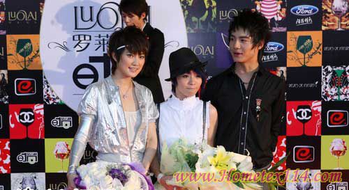 �׌��_�R֮ҹ�C����A�M��Ļ