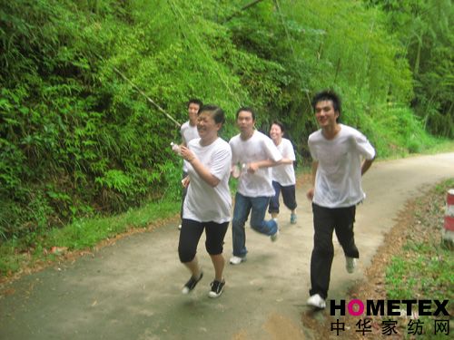 ���R����ˮ�N(xi��o)�۲��M��������(d��ng)