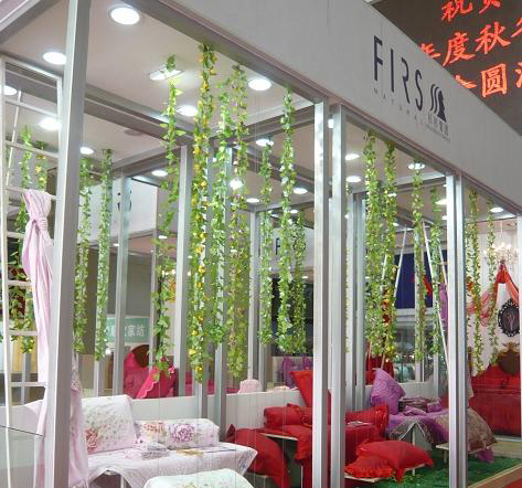 ɼɼ�Ҽ��Bʯ����H�Ҽ���չ�d