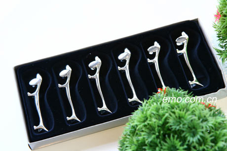 ���µ�С��Ʒ��y�������