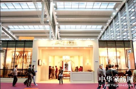 ���ڇ��H�Ҽ�չ  �r(ji��)ֵ��(chu��ng)�µǈ�(ch��ng)