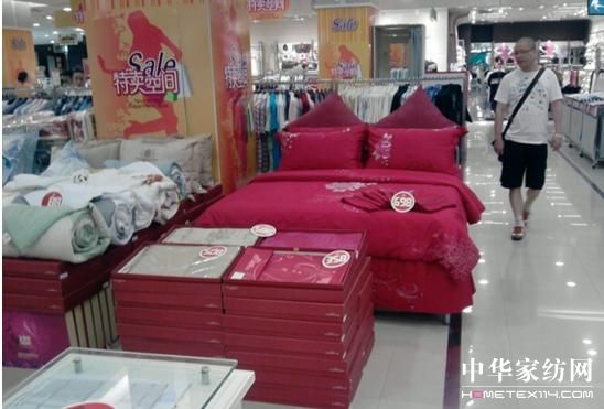 ��ɯ��ʥ�Ҽ��M(j��n)܊��h��؛�̈�(ch��ng)