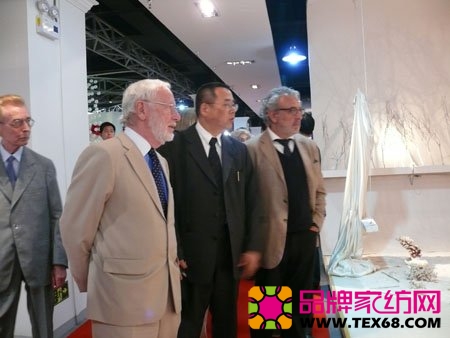 ���Ѕf(xi��)������Bʯ��Ҽ���