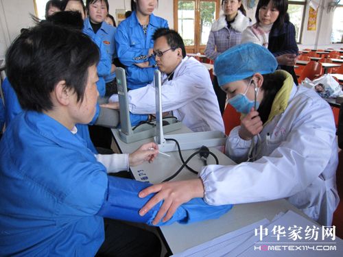 ���z���_չ�����w�z