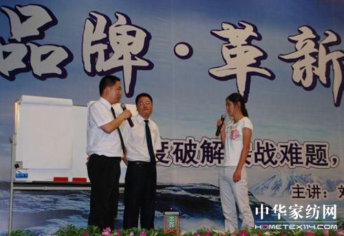 ���_�m�e�н�(j��ng)�N�̾�Ӣ��Ӗ(x��n)��(hu��)