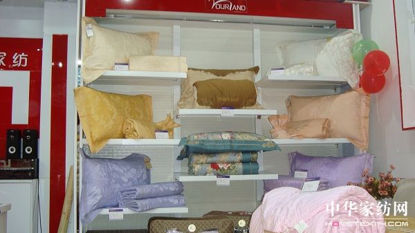 ���m���(y��ng)��(zhu��n)�u(m��i)�A��ޫI(xi��n)