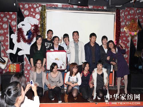 ����Ҿ�2010�ꃞ(y��u)��T���C��(ji��ng)���(hu��)�A�M�xĻ