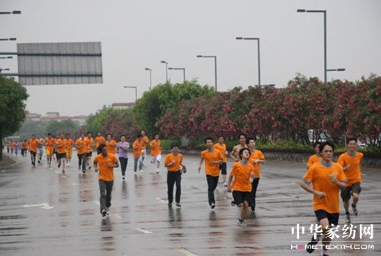 ��(m��ng)��ɯ���Z�����O(sh��)�߱����L(zh��ng)�ܵ�����