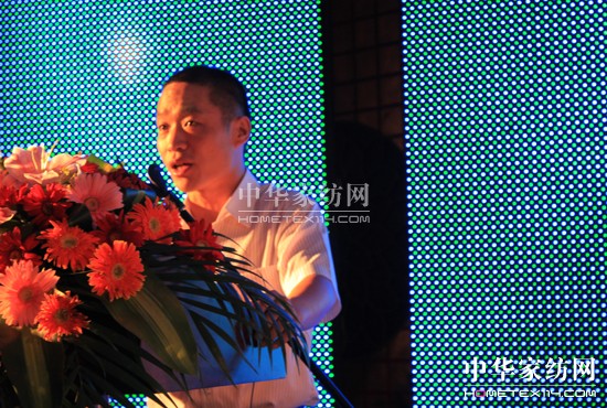 ��С�r2011��Ʒӆ؛��¡�����_