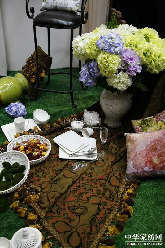 ���A֮��������Ȼ����¶