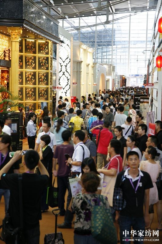 �o������չ����(j��ng)�Q(m��o)���Մ