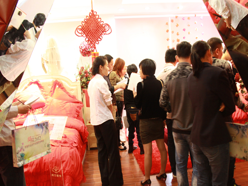 �Ϸ��������Ʒӆ؛��(hu��)�A�M��Ļ