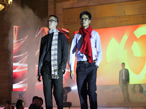 �Pʢ���{(l��n)�{(di��o)paisley��׌�����v�w