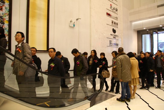 ־�_���H�Ҿ��w��^ʢ���_�I(y��)