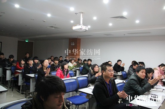 �Ӊ�(m��ng)�R���̈F(tu��n)�(du��)��K�����(hu��)