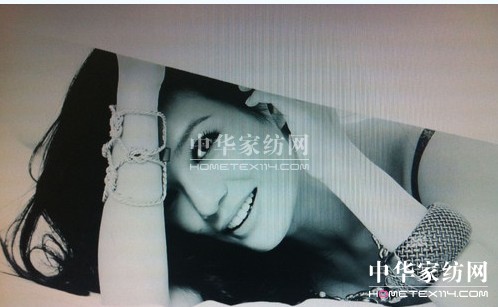 澳西奴家紡代言人趙薇將登《時尚芭莎》情人節(jié)特刊