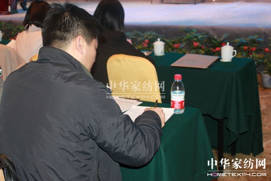 ɯ��2012������Ʒ�l(f��)����¡�����_