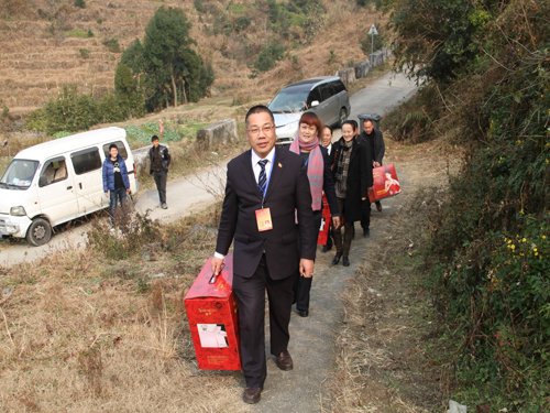 ʢ��F(tu��n)�_չο�������������(d��ng)