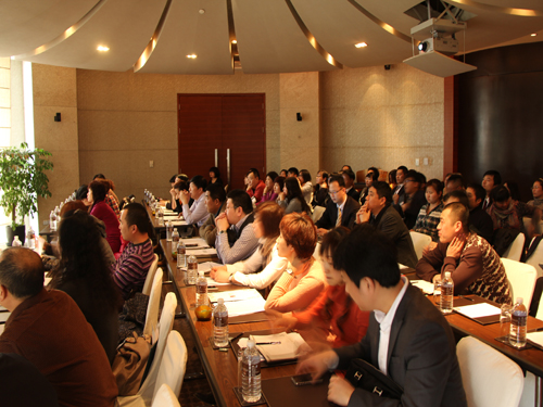 �����ZUCCHI12���ﶬ��Ʒ�b�p���ڜ����_