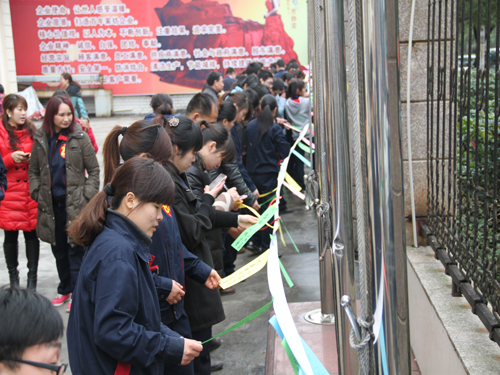 ʢ��F(tu��n)�e�kȤζ�\(y��n)��(d��ng)��(hu��)�c�������˹�(ji��)��