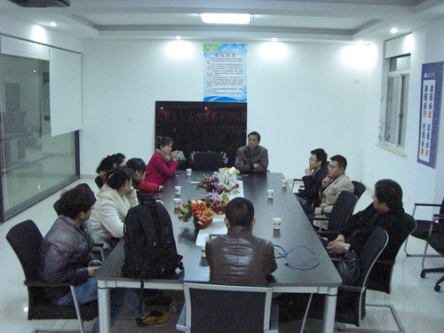 ���A�Ҽ��W(w��ng)�M�������L�F(tu��n)�������˽���ͨ����