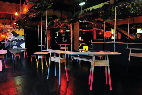 ���m�ӵ��������ӵĄ�(chu��ng)��ɫ��