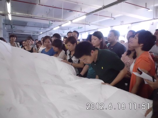 �h���Ҿ�2012�ﶬ�a(ch��n)Ʒ���A�M��Ļ