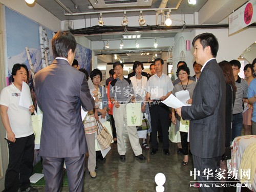 ARTILIVI(��[��)������Ʒ�l(f��)����(hu��)