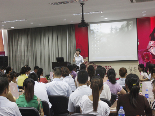 �Pʢ�Ҽ�2012�ﶬ��Ʒ��Ӗ(x��n)���A�M�ɹ�