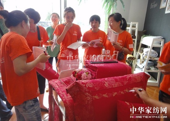 ���z�Ҽ��|���ÈF(tu��n)��Ӣ��Ӗ(x��n)���A�M��Ļ