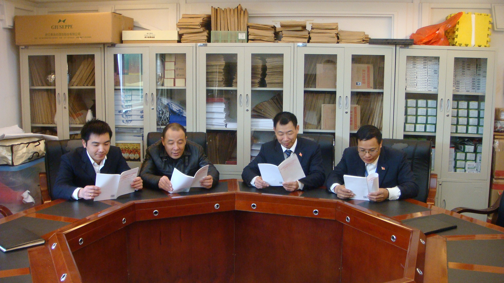 ʢ�������W(xu��)��(x��)��ʮ�˴󡱈�(b��o)��ԭ�ğᳱ