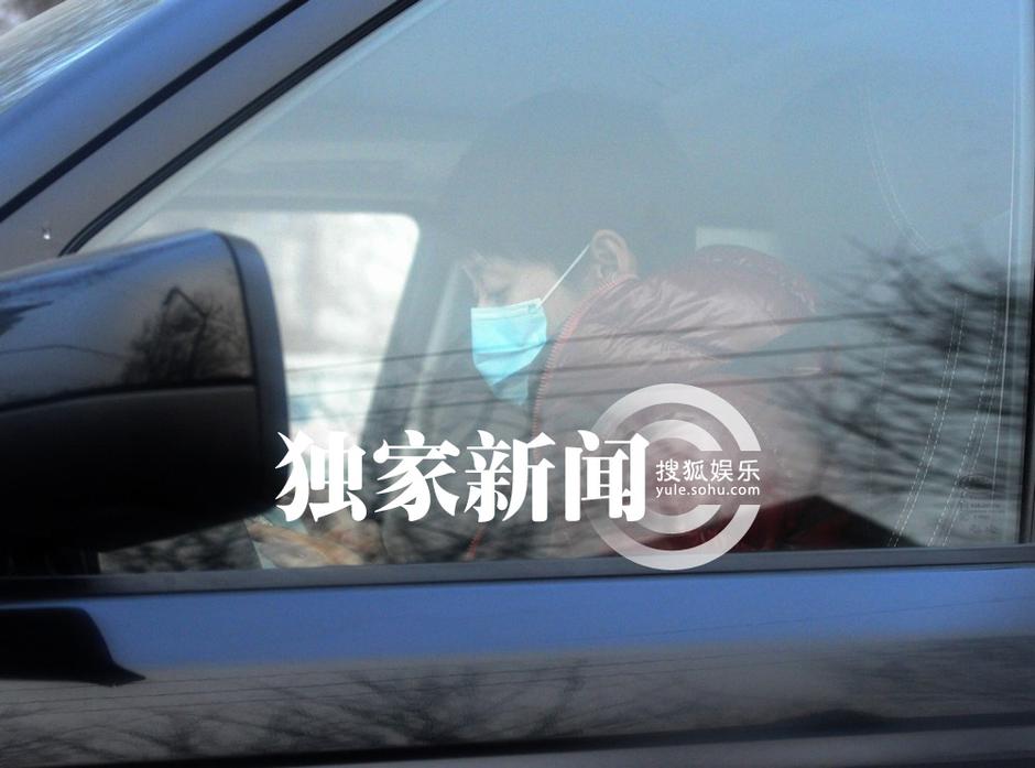 �R���P�׃��@��Ů�� ��(x��)���ܵ�