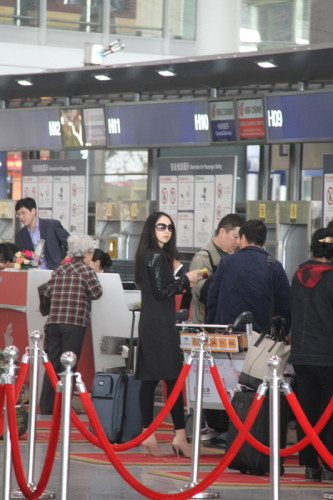 ��诬F(xi��n)��C(j��)�� �ɸ��M��̽��������