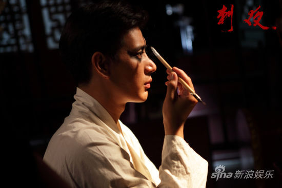 ����ҹ����������݋ �����ݠ�(zh��ng)�涷�G