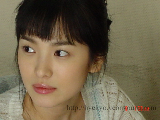 �λۆ���Ӣ��һ���n���ͱ��t��Ů��