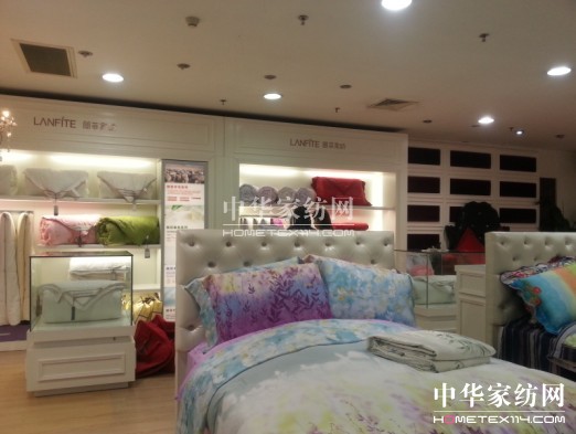 �ʷƼҼ��M(j��n)�v�K�������̈�(ch��ng)