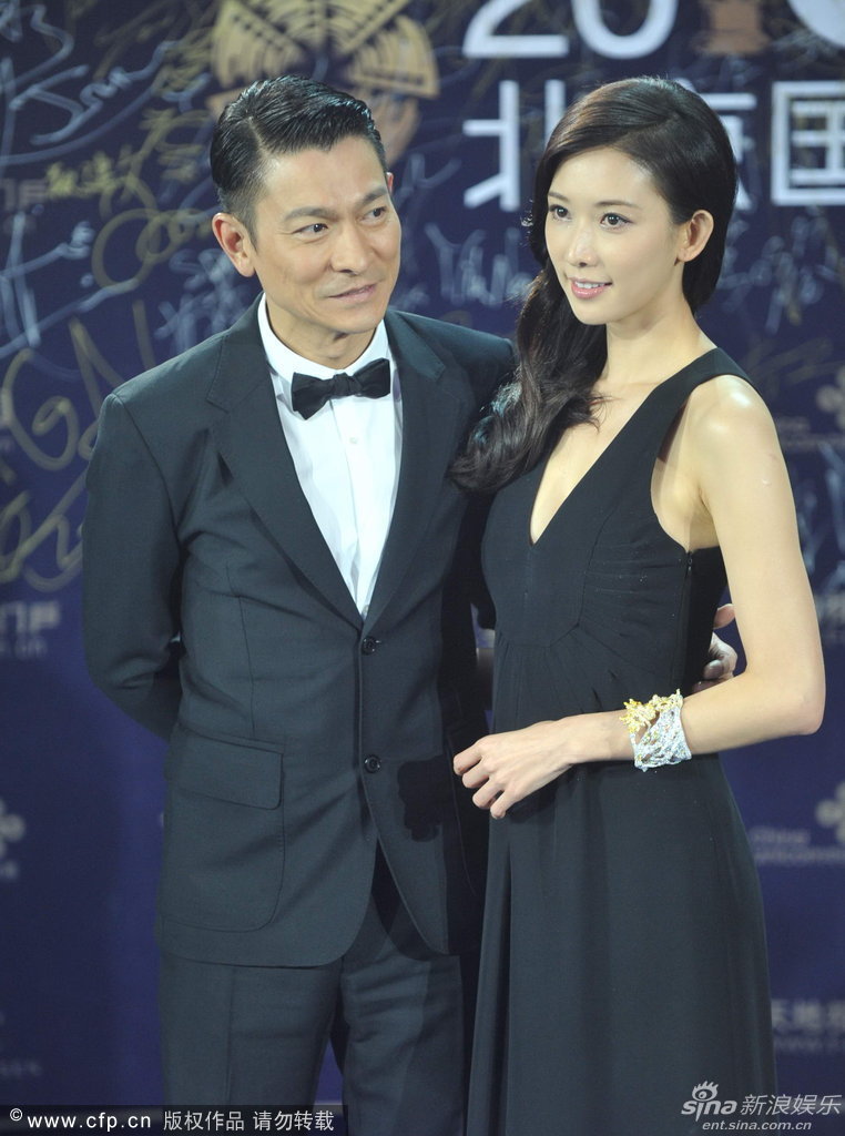 劉德華攜林志玲亮相電影節(jié)藍毯