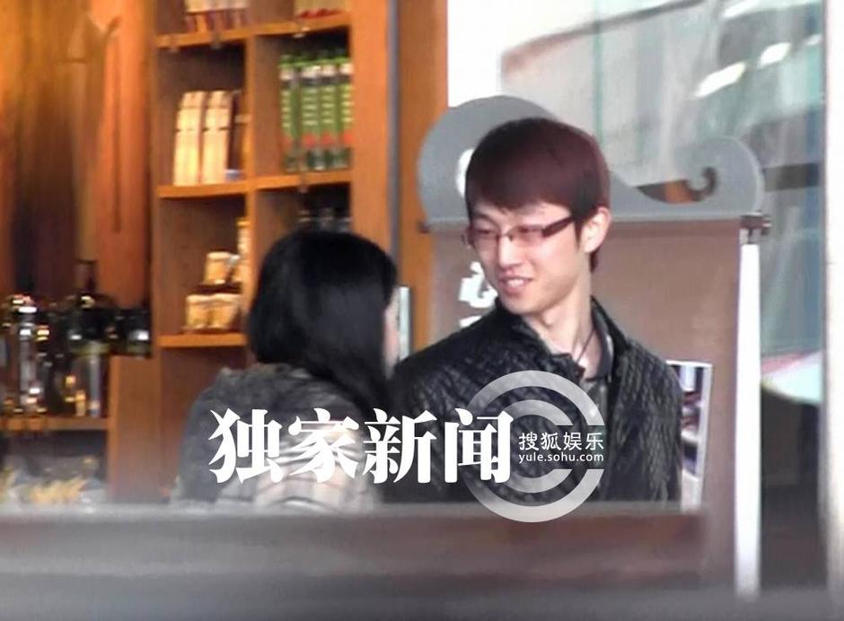 С�պ�s��"��ϯ��(d��o)��̫̫"һ��Ʒ��