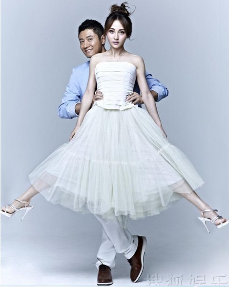 姚笛任重拍情侶寫真演繹"愛情游戲"