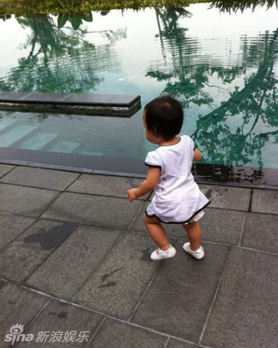 �wޱ��(��i)ŮС���³��L(zh��ng)ӛ������u�����ː�(��i)