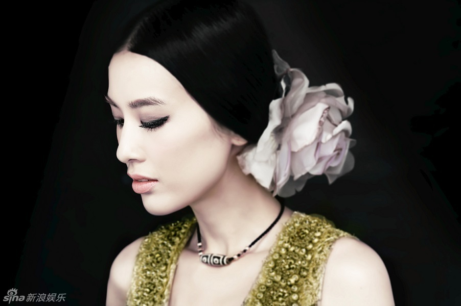 �Sʥ���r(sh��)�з��惞(y��u)�ŏ�(f��)���@Ů�˱�ɫ