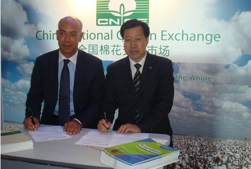 ���H�޻��f(xi��)��2013�����Ӣ�����������_