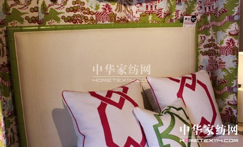 2015���Ĵ�Ʒ����:�Ї��L(f��ng)�͵��{(l��n)ɫ