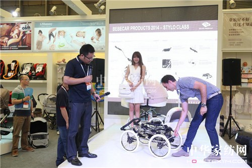 i-baby�ɞ�CBMEչ��(hu��)���c(di��n)��i-mummy�W���ǈ�(ch��ng)