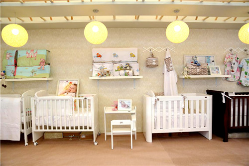 i-baby�ɞ�CBMEչ��(hu��)���c(di��n)��i-mummy�W���ǈ�(ch��ng)