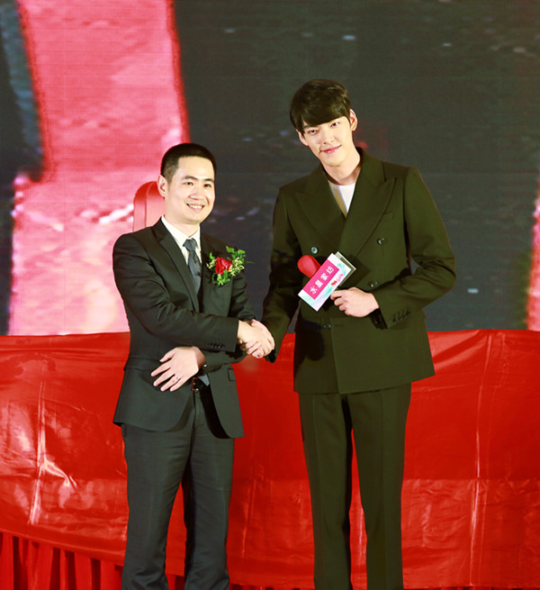 ������չ��ů�С��������ˮ�ǼҼ���ů����