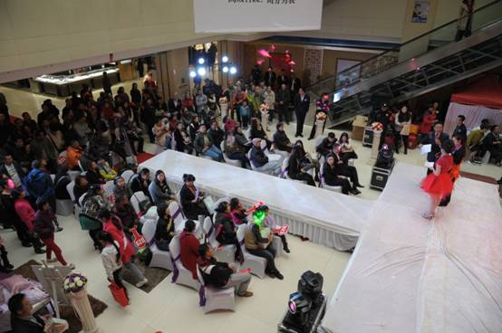 ���z�Ҽ���ͬ��BOX����Ҋ���(hu��)���pϲ��Ʒ��A�M��Ļ