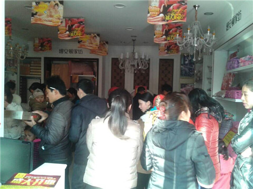 �z���D�Ҽ����(y��ng)�����ތ��u��ʢ�b�_(k��i)�I(y��)