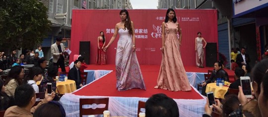 ��ۿ�����ɼҼ����Ͼ��ݵꡢ���K��ꖵ�ͬ���_�I(y��)���F(xi��n)����